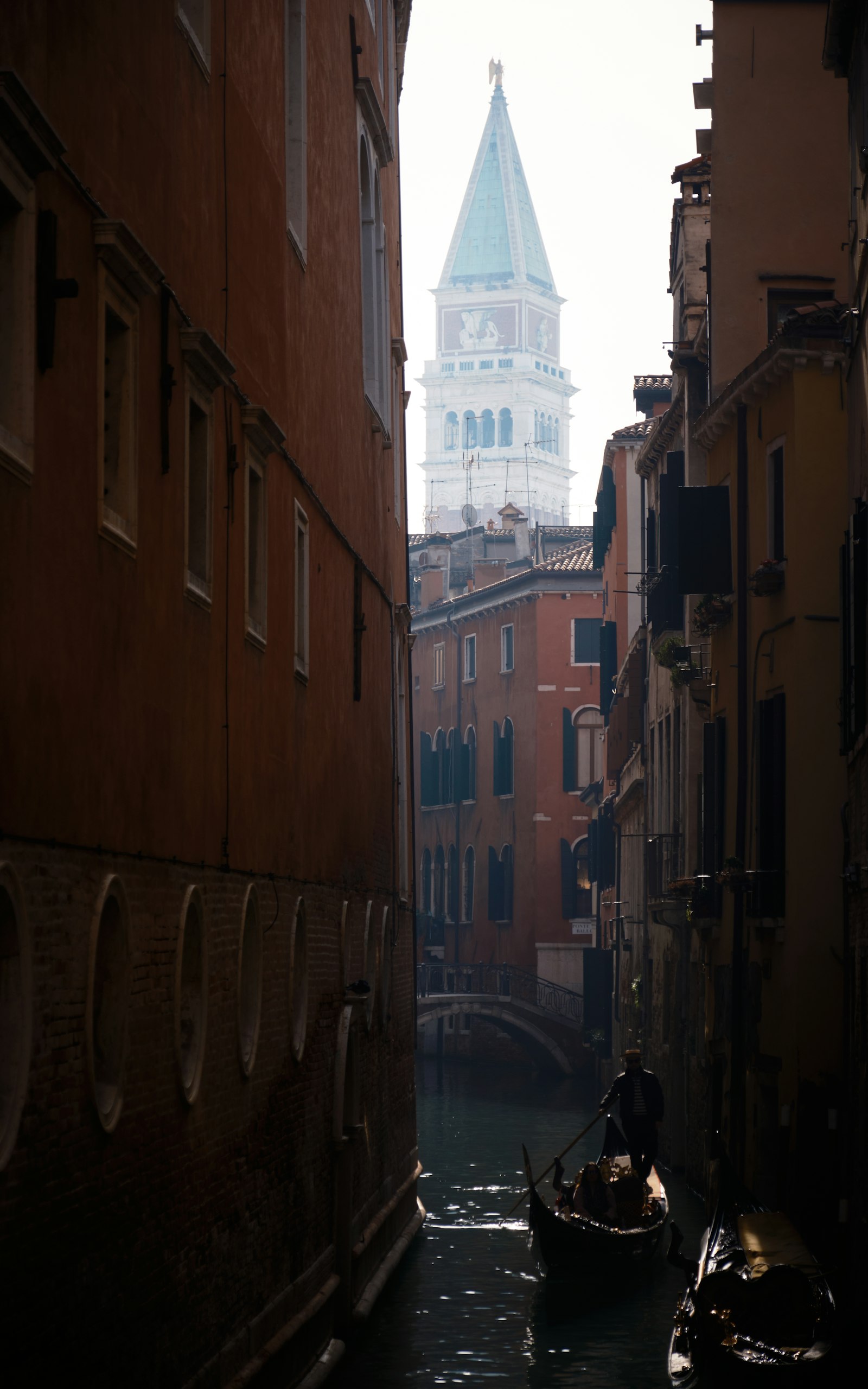 Il vaporetto delle 5:48